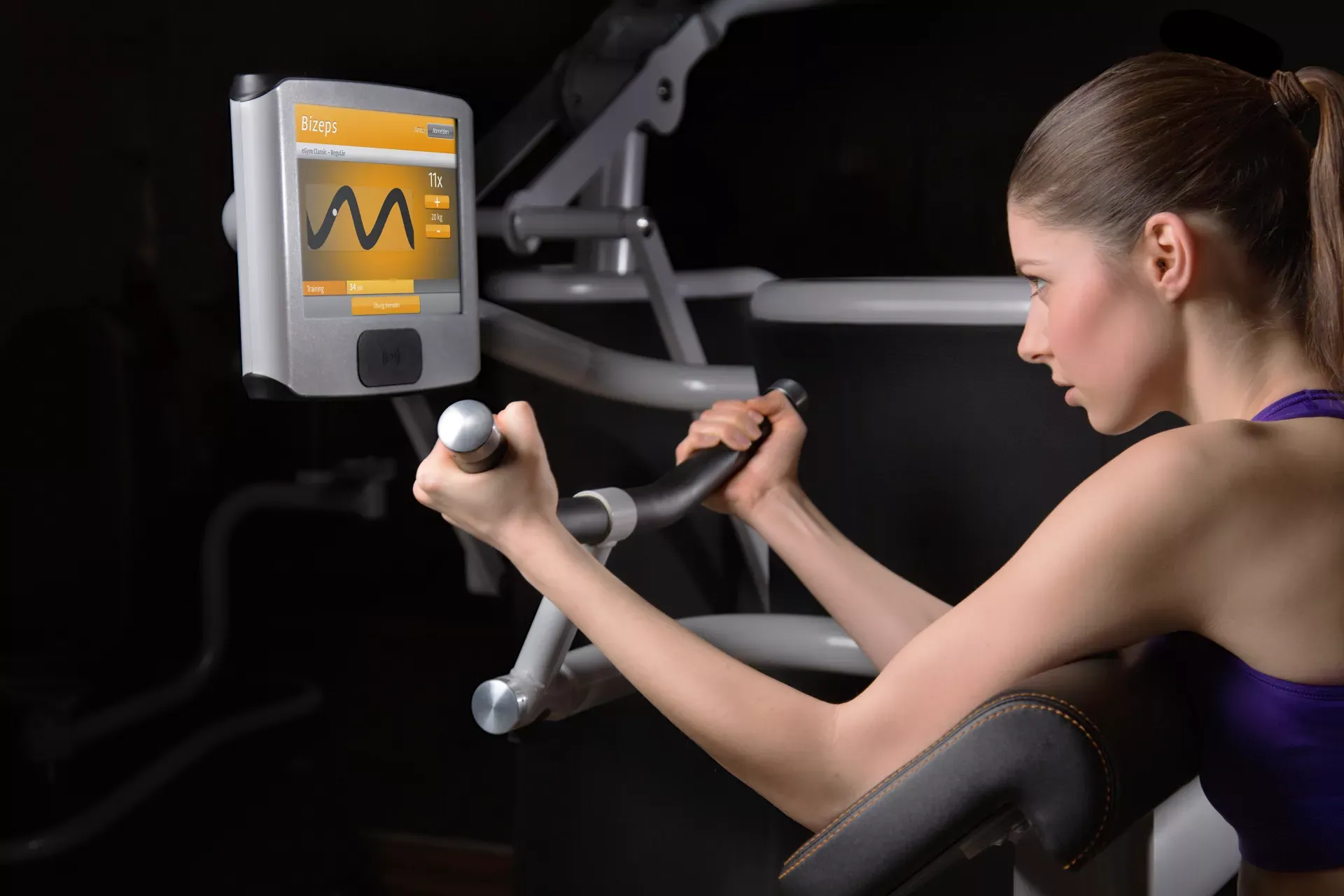 EGYM: Dein <span class="text-accent">Smartes</span>
Training in Warstein Header Hintergrund